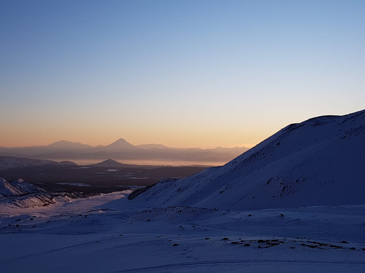 Indidual driving of snow-mobile to the Avachinsky volcano