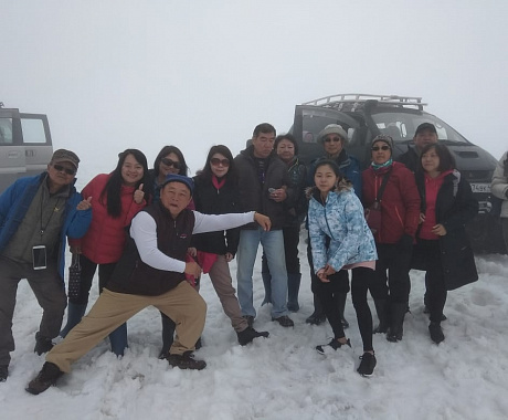 Indidual driving of snow-mobile to the Avachinsky volcano