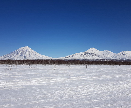 Indidual driving of snow-mobile to the Avachinsky volcano