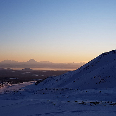 Indidual driving of snow-mobile to the Avachinsky volcano